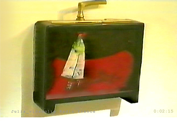 Julia_videoclip Radio France 0_00_44.jpg